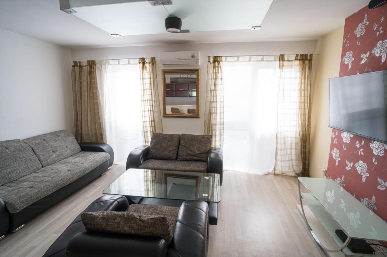 Apartment Vodni With Parking Brno Extérieur photo